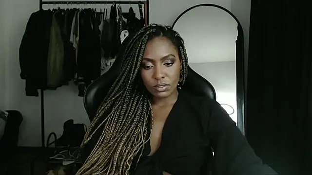 marisilva br online show from February 2025 11:30:02 PM