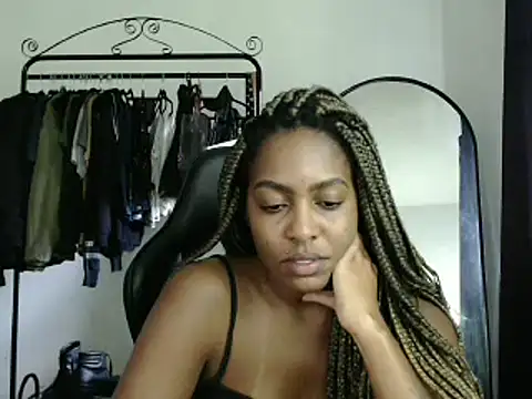 marisilva br online show from February 2025 02:12:02 PM