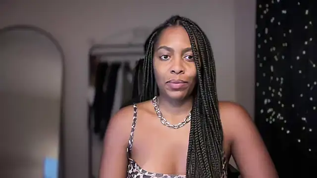 marisilva br online show from December 2025 04:51:01 AM