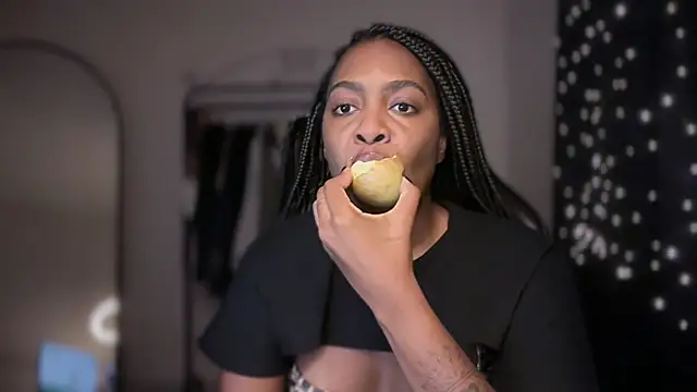 marisilva br online show from December 2025 09:32:02 PM