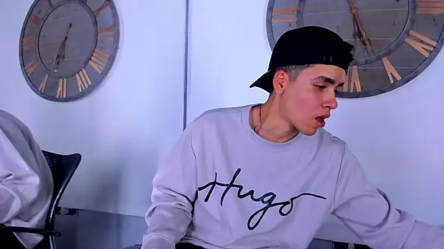 Mike 0233  online show from January 2025 08:07:02 AM