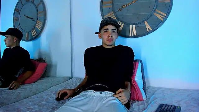 Mike 0233  online show from February 2025 07:49:02 AM