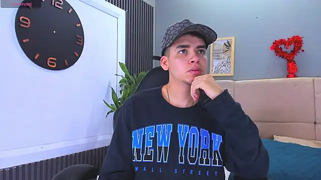 Mike 0233  online show from February 2025 04:44:01 AM