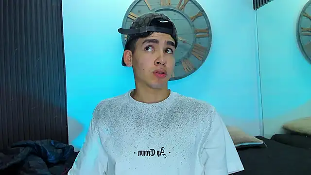 Mike 0233  online show from February 2025 08:00:02 AM