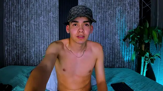 Mike 0233  online show from March 2025 07:53:02 AM