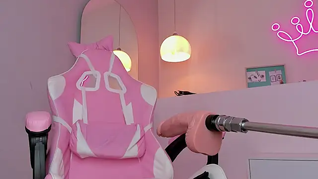 violeth hill online show from February 2025 11:46:02 PM