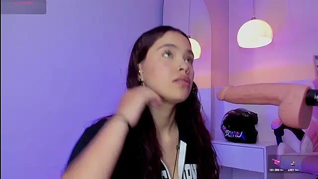 violeth hill online show from March 2025 07:49:01 PM