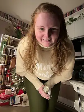 GingerSnap33 online show from December 2024 02:41:01 AM