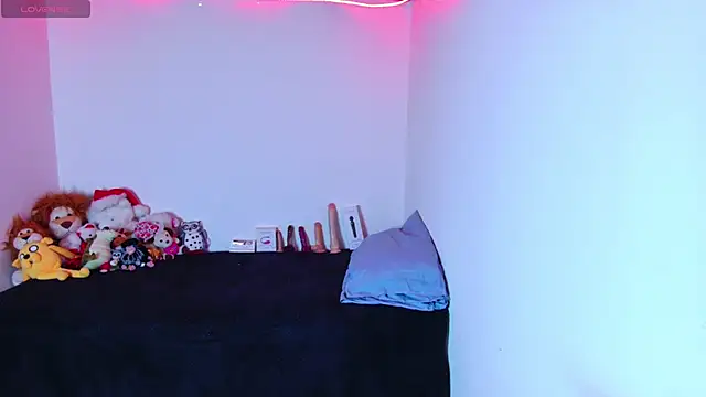 juli05star20 online show from December 2025 09:33:02 PM