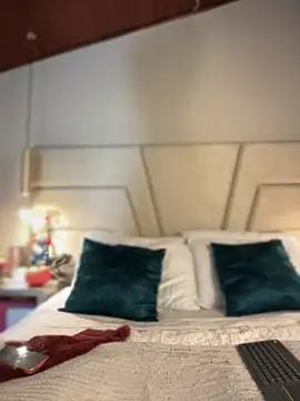 Miss ary online show from November 2025 12:18:02 PM