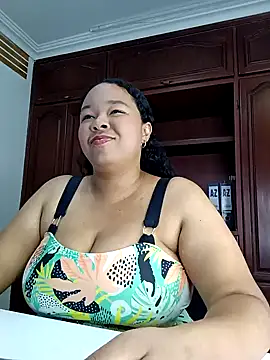 XMara online show from January 2025 08:26:01 PM