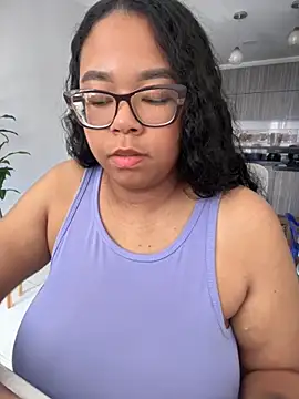 XMara online show from September 2025 05:49:01 PM