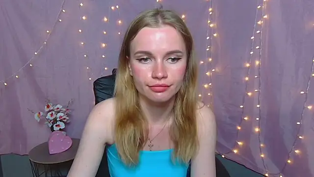 Snapshot of MargaritaKiss chatting on May 2026 07:20:01 PM MargaritaKiss online show from May 2026 07:20:01 PM
