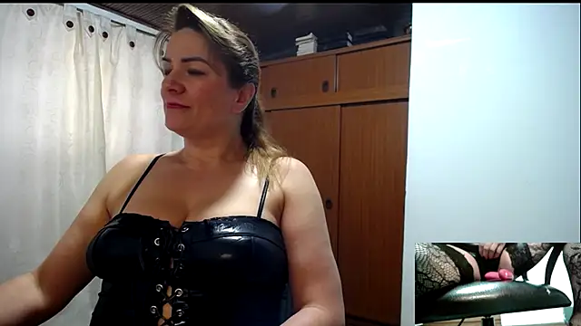 Snapshot of wandarubio chatting on December 2024 09:28:01 PM wandarubio online show from December 2024 09:28:01 PM