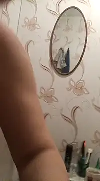 NicoleOlla online show from March 2025 01:25:02 PM