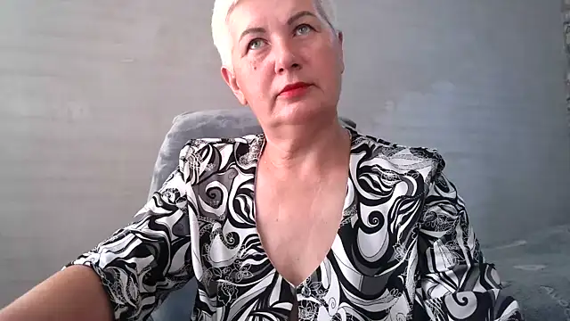 NicoleOlla online show from September 2025 01:53:02 AM