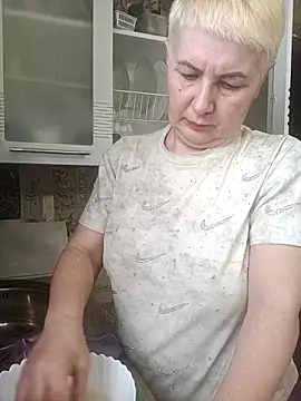 NicoleOlla online show from February 2026 04:38:01 AM