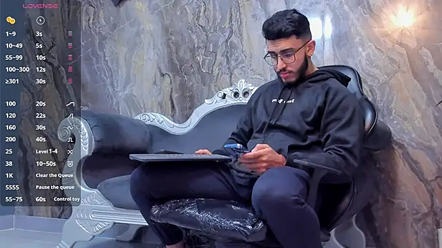 Liam Kleiin online show from January 2025 11:32:02 AM