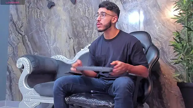 Liam Kleiin online show from February 2025 11:42:01 AM