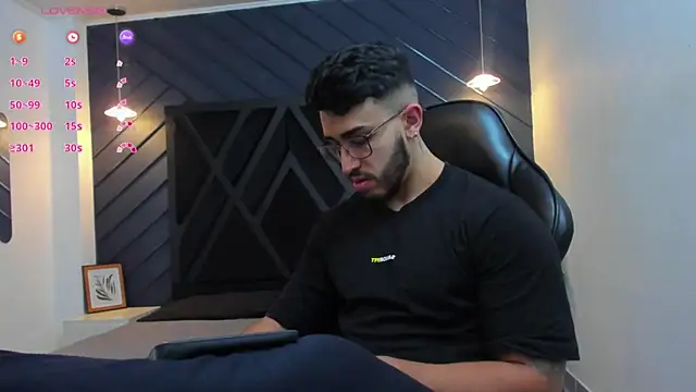 Liam Kleiin online show from October 2025 11:24:01 AM