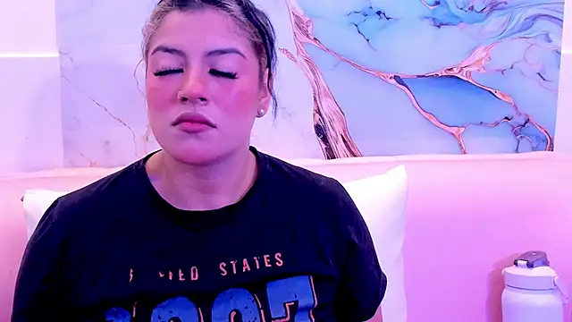 taylor cupper online show from October 2025 03:28:02 AM