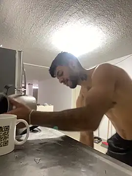 JuanBlade online show from October 2025 03:31:02 PM