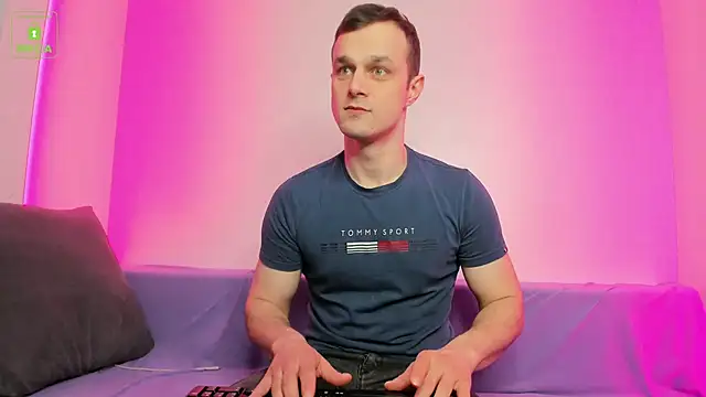 Snapshot of BrandonNorris chatting on March 2025 10:42:01 PM BrandonNorris online show from March 2025 10:42:01 PM