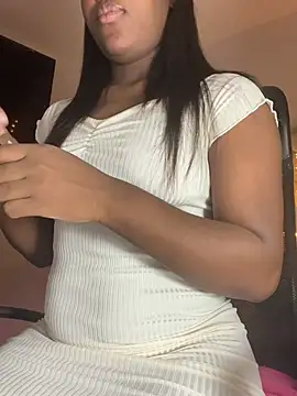 kellya  online show from January 2025 10:22:02 PM