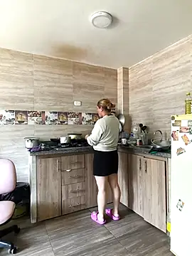 hotandfierylatinos2023 online show from March 2025 02:11:02 PM