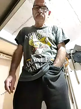 bottomhairy online show from December 2024 03:22:02 PM