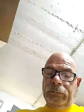 bottomhairy online show from May 2026 03:09:02 PM