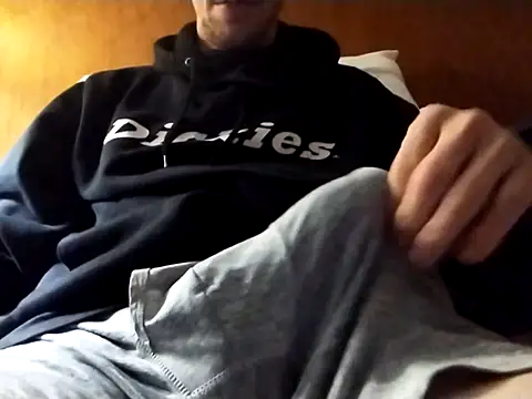 elmerfuddin87 online show from November 2025 10:31:02 PM