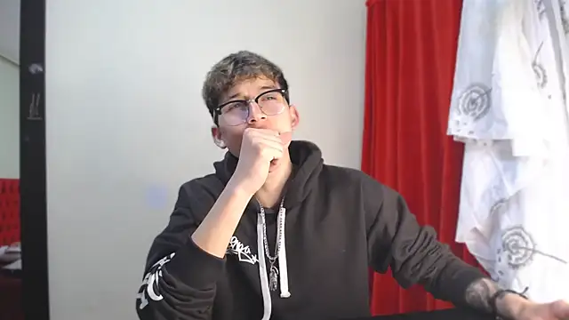  Thomas hot  online show from December 2024 10:03:02 PM