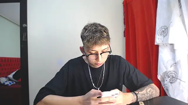  Thomas hot  online show from January 2025 08:02:01 PM