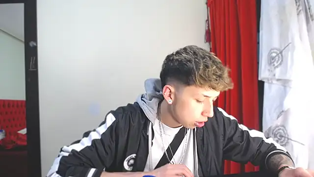  Thomas hot  online show from January 2025 02:57:01 AM