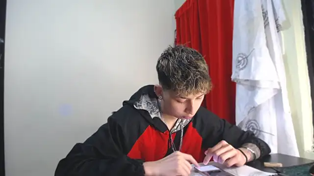  Thomas hot  online show from January 2025 09:37:01 PM