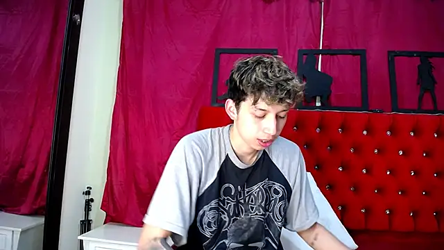  Thomas hot  online show from February 2025 07:15:02 AM