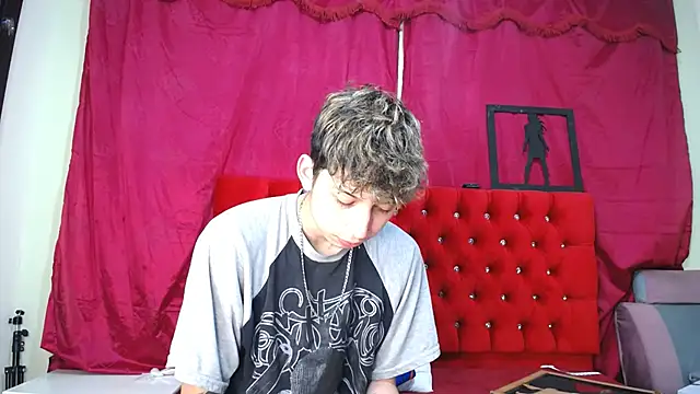  Thomas hot  online show from March 2025 04:33:02 PM