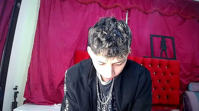  Thomas hot  online show from March 2025 12:52:02 PM