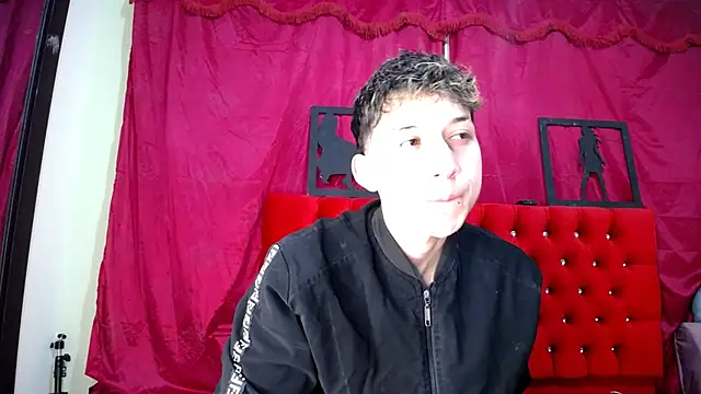  Thomas hot  online show from March 2025 12:27:01 AM