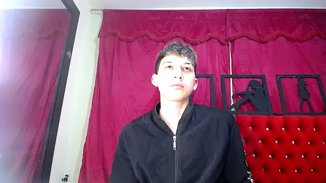  Thomas hot  online show from March 2025 01:00:01 AM