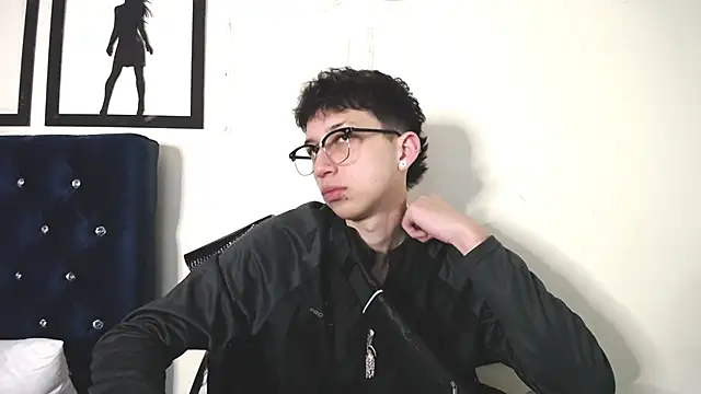  Thomas hot  online show from September 2025 12:00:02 AM