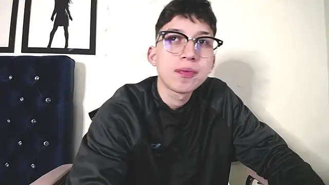  Thomas hot  online show from September 2025 03:08:02 AM