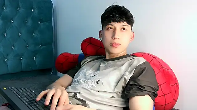  Thomas hot  online show from February 2026 04:30:01 AM