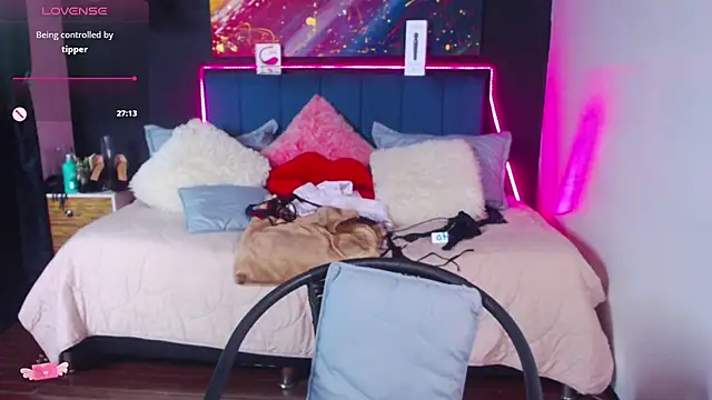 megan collins96 online show from January 2025 11:15:02 PM