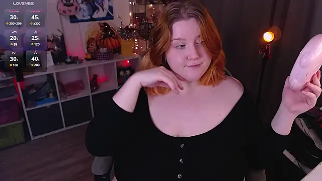 lissamuff online show from February 2025 02:57:02 PM