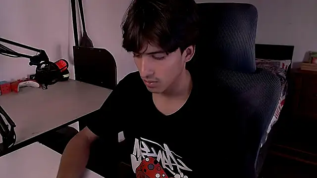 Thieves9 online show from December 2024 05:01:01 PM