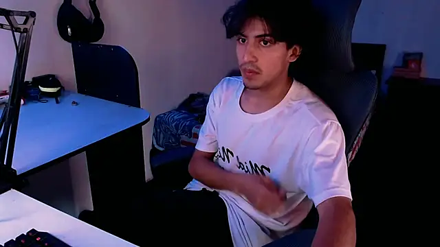 Thieves9 online show from December 2024 12:17:02 PM