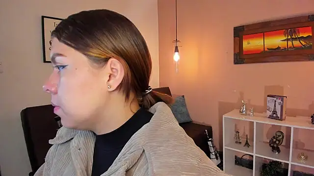 ArianaBaker online show from March 2025 12:00:01 PM