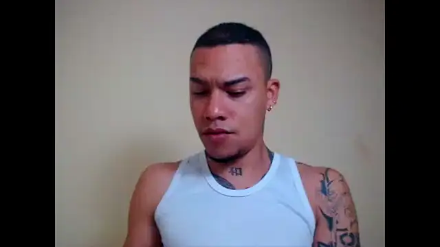 Snapshot of Osiiriis chatting on February 2025 06:33:01 AM Osiiriis online show from February 2025 06:33:01 AM